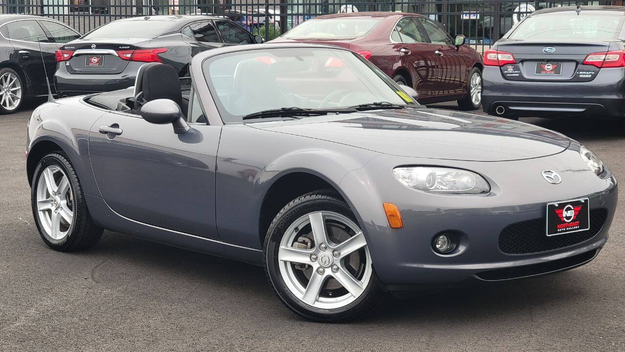 Used 2007 MAZDA MX-5 Miata Sport RWD image 6