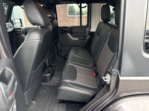 Used 2016 Jeep Wrangler Unlimited Sport image 16