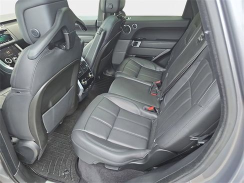 Used 2021 Land Rover Range Rover Sport HSE image 17