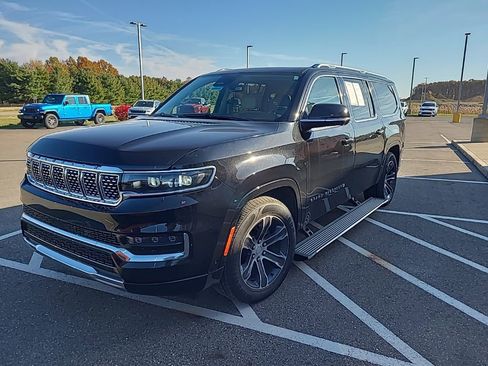 Used 2024 Jeep Grand Wagoneer L 4WD image 13