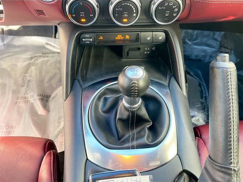 Used 2020 MAZDA MX-5 Miata RF Grand Touring image 17