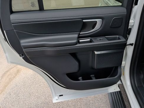 New 2027 Ford Expedition Platinum w/ Stealth Appearance Package AWD/4WD image 37