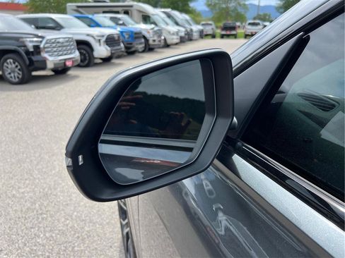 Used 2022 Audi Q8 Premium Plus AWD/4WD image 26