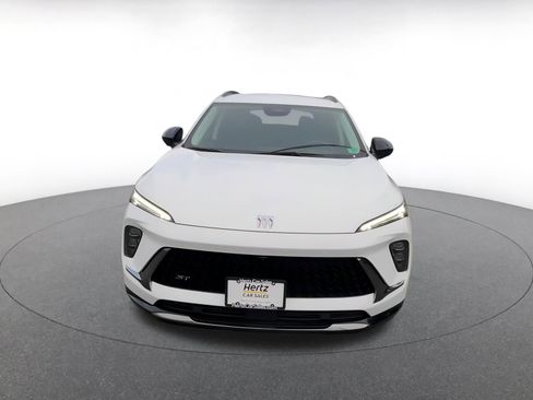 Used 2024 Buick Envision Sport Touring image 4