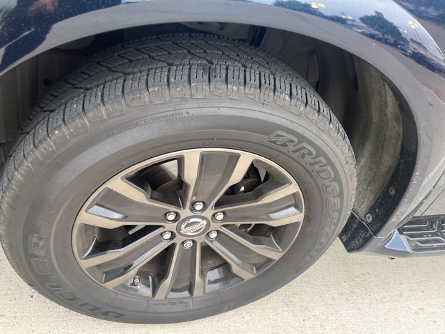 Used 2019 Nissan Armada Platinum w/ Captain's Chairs Package RWD image 5