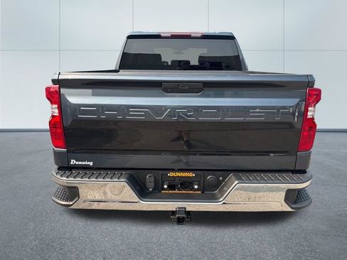 Used 2021 Chevrolet Silverado 1500 LT AWD/4WD image 3