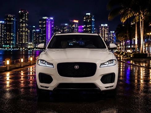 Used 2019 Jaguar E-PACE SE AWD/4WD image 4