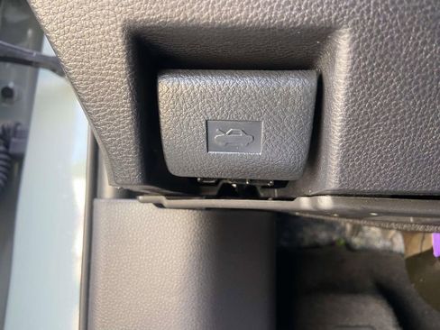 Used 2024 Toyota Tundra SR5 w/ SR5 Convenience Package AWD/4WD image 30