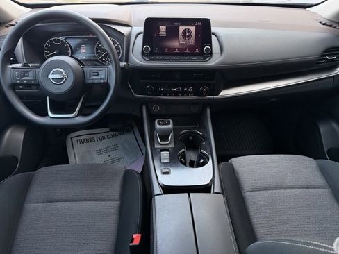 Certified 2023 Nissan Rogue SV image 28