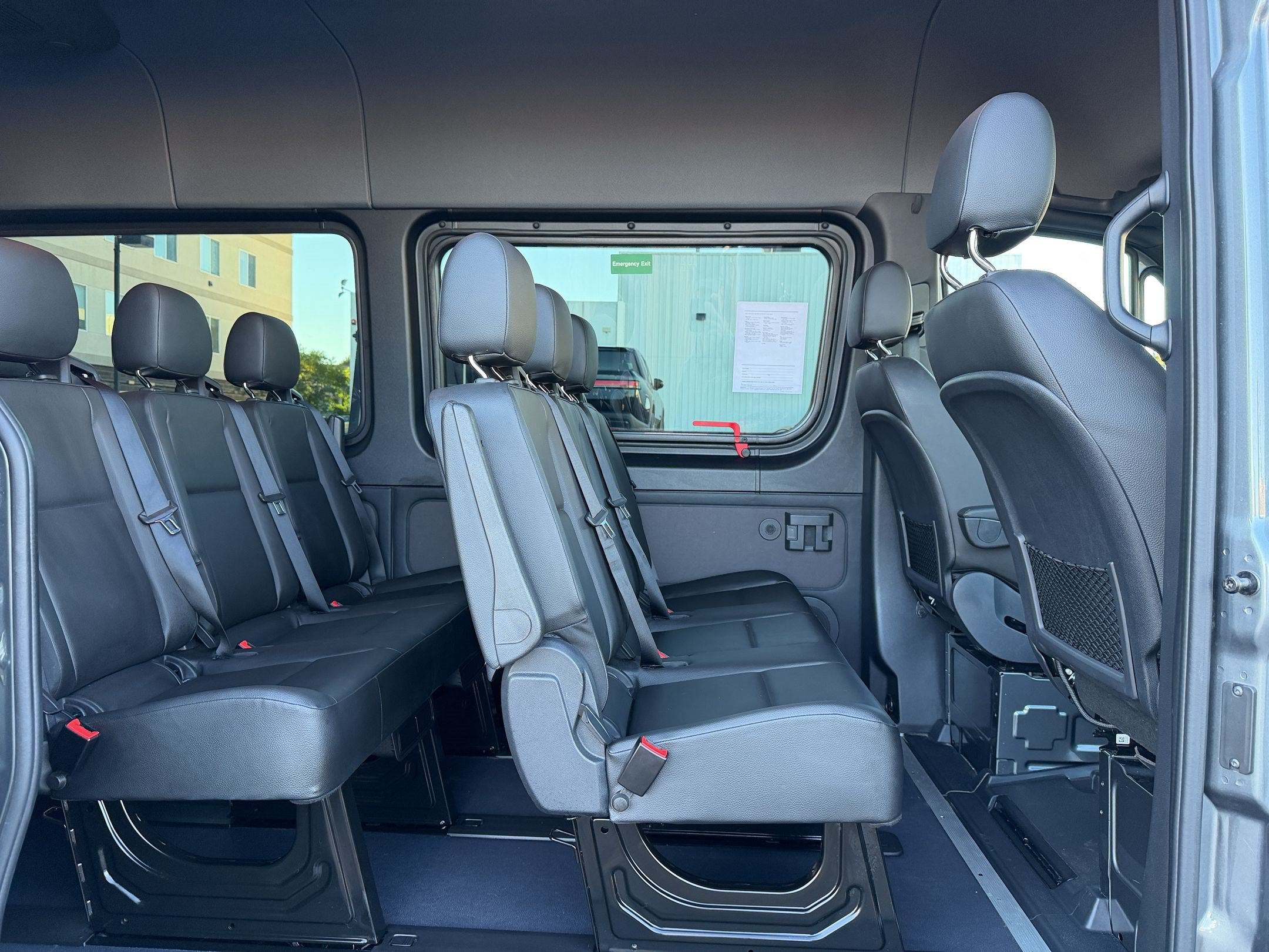 Used 2024 Mercedes-Benz Sprinter 2500 image 27