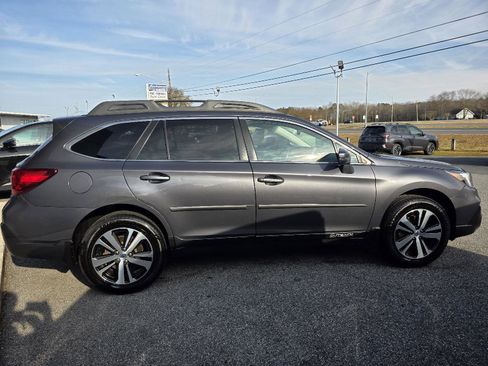 Used 2019 Subaru Outback 2.5i Limited w/ Popular Package #2 image 4