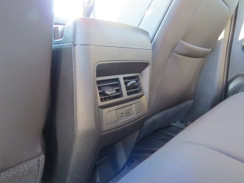 Used 2024 Chevrolet Colorado Z71 w/ Z71 Convenience Package 2 image 13