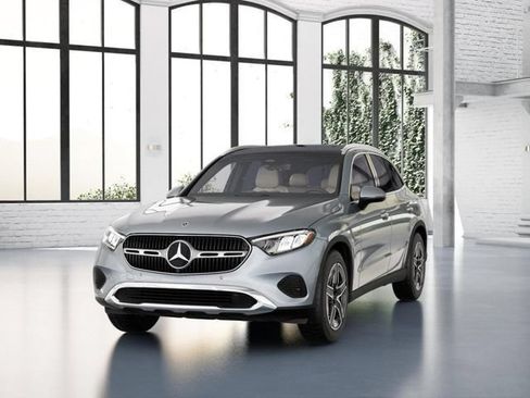 Used 2026 Mercedes-Benz GLC 300 4MATIC image 41
