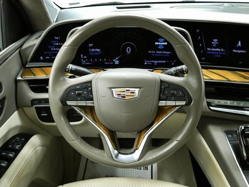 Used 2021 Cadillac Escalade Premium Luxury Platinum image 25