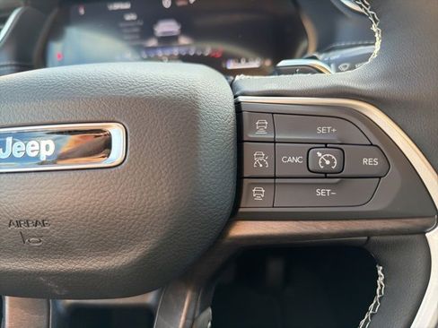 New 2025 Jeep Grand Cherokee L Limited image 20