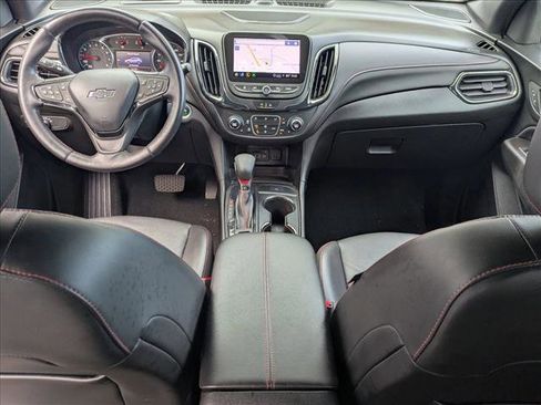 Used 2022 Chevrolet Equinox RS w/ RS Leather Package image 17
