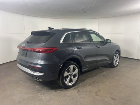 Used 2025 Audi Q5 Premium Plus w/ Premium Plus image 7