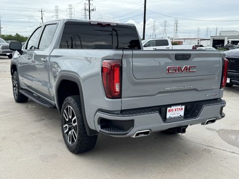 Used 2024 GMC Sierra 1500 AT4 w/ Technology Package AWD/4WD image 9