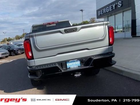 Certified 2023 GMC Sierra 1500 AT4X image 9