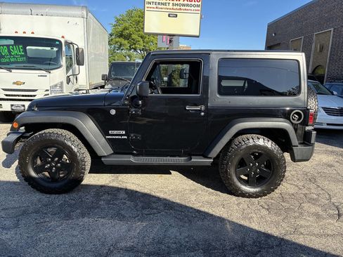 Used 2017 Jeep Wrangler Sport w/ Quick Order Package 24S AWD/4WD image 9