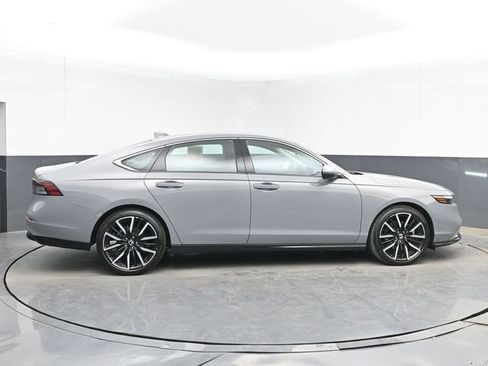 Certified 2025 Honda Accord Touring image 11