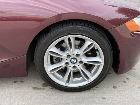 Used 2004 BMW Z4 3.0i RWD image 19