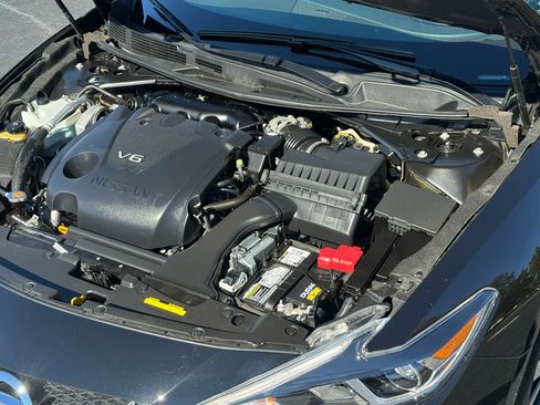 Used 2017 Nissan Maxima 3.5 SL image 9