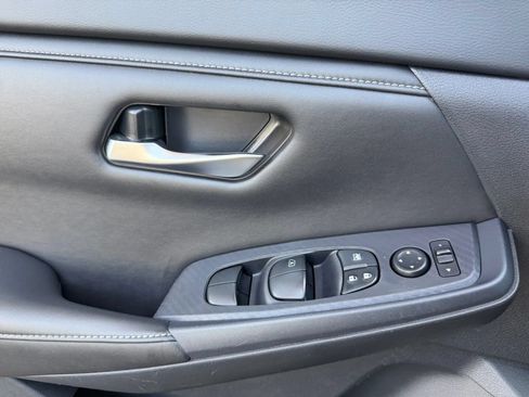 Used 2023 Nissan Sentra S FWD image 14