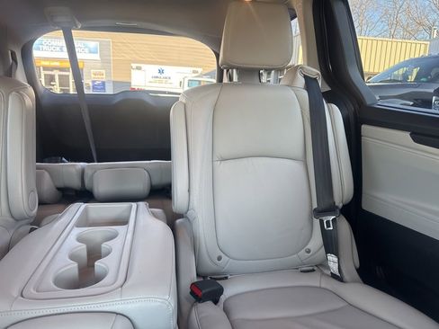 Used 2025 Honda Odyssey EX-L image 28