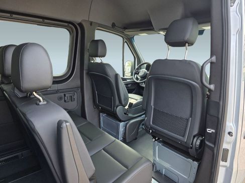 New 2025 Mercedes-Benz Sprinter 2500 image 24