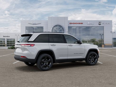 New 2025 Jeep Grand Cherokee Limited w/ Black Appearance Package image 2
