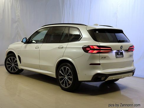 Certified 2024 BMW X5 xDrive50e w/ M Sport Package AWD/4WD image 9