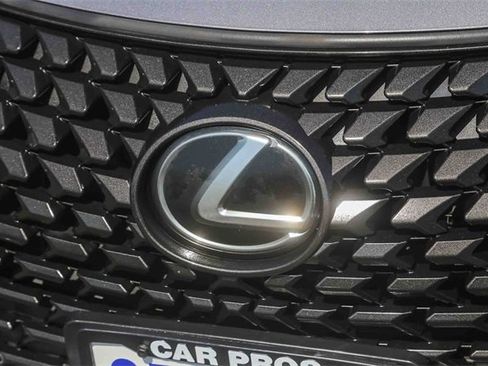 Used 2019 Lexus UX 200 image 7