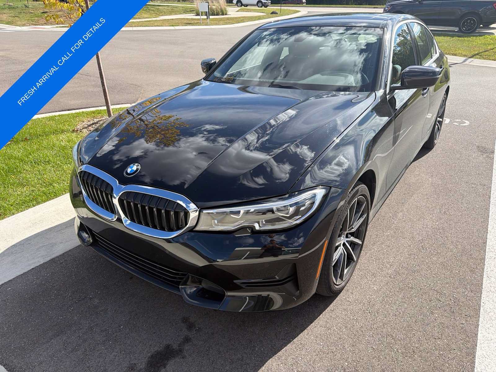 Used 2019 BMW 330i xDrive Sedan w/ Convenience Package AWD/4WD image 1