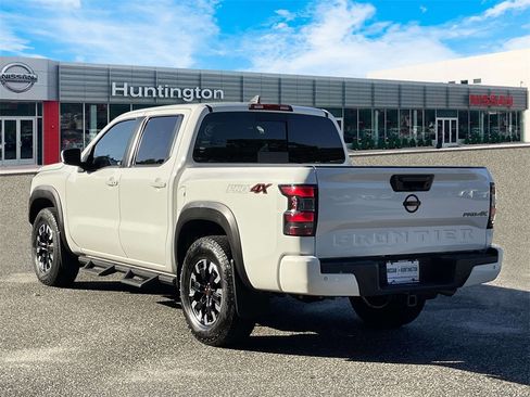 Certified 2023 Nissan Frontier PRO-4X w/ Technology Package image 8