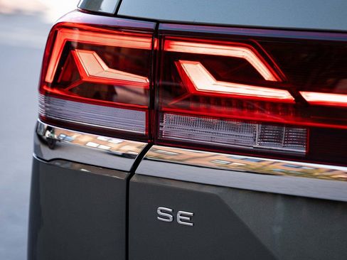New 2026 Volkswagen Atlas SE FWD image 6
