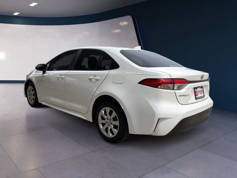 Used 2024 Toyota Corolla LE FWD image 3
