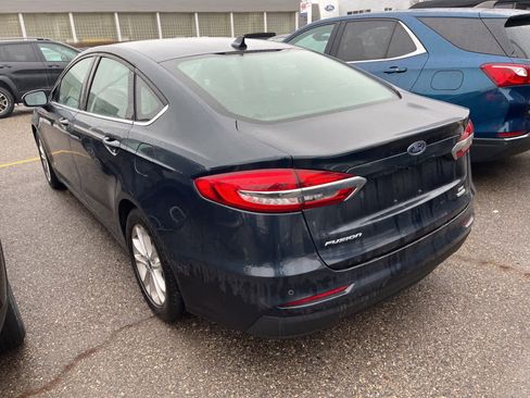 Used 2020 Ford Fusion SE image 9