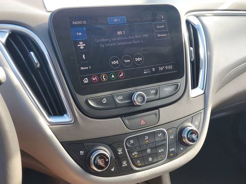 Used 2019 Chevrolet Malibu Premier w/ Sun and Wheel Package FWD image 28