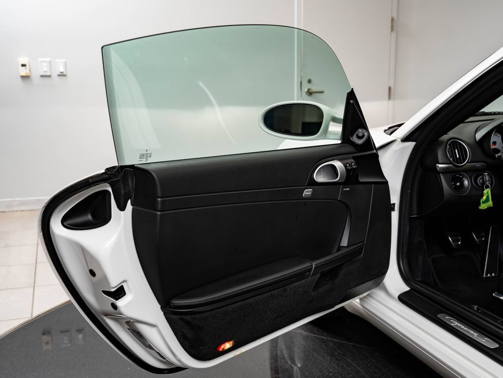Used 2008 Porsche Cayman S RWD image 23