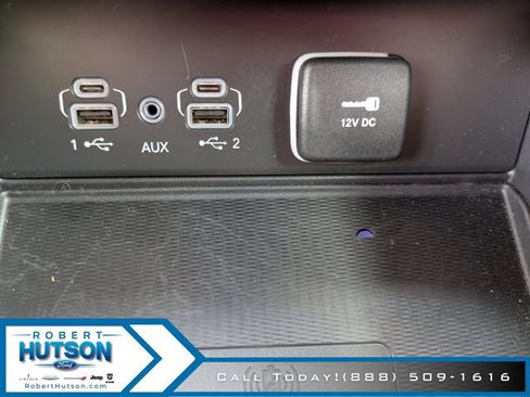 Used 2025 Jeep Grand Cherokee Altitude AWD/4WD image 24