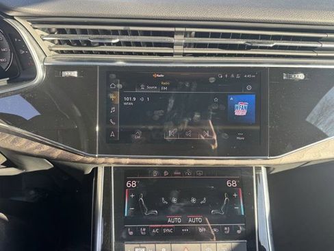Used 2021 Audi Q8 Premium Plus w/ Premium Plus Package image 16