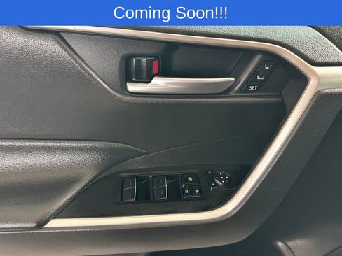Used 2023 Toyota RAV4 XLE Premium FWD image 11