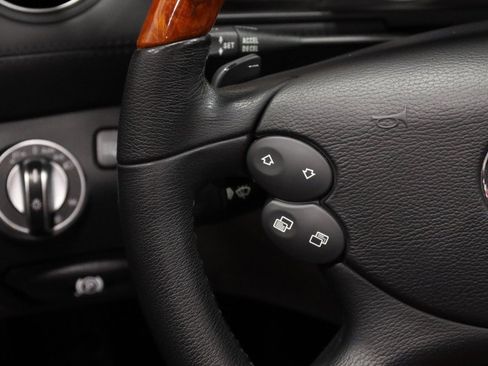 Used 2007 Mercedes-Benz SL 550 image 49