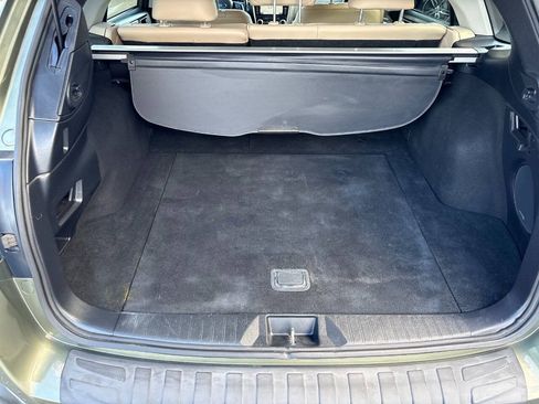 Used 2018 Subaru Outback 2.5i Limited AWD/4WD image 10