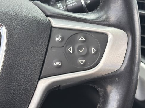 Used 2019 GMC Acadia SLT FWD image 23