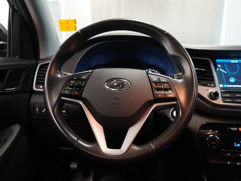Used 2017 Hyundai Tucson Limited AWD/4WD image 18