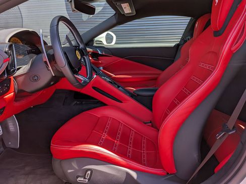 Used 2024 Ferrari Roma RWD image 4