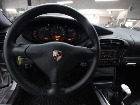 Used 2004 Porsche 911 Carrera 4S image 16