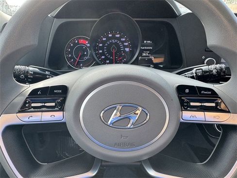 Used 2021 Hyundai Elantra SEL w/ Cargo Package image 17